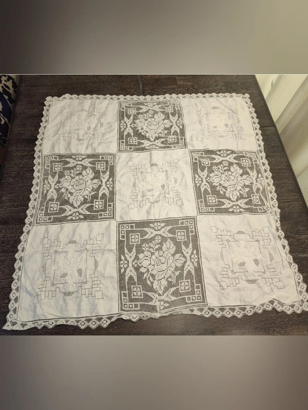Beautiful Antique Filet Lace & Embroidery Tablecloth 33